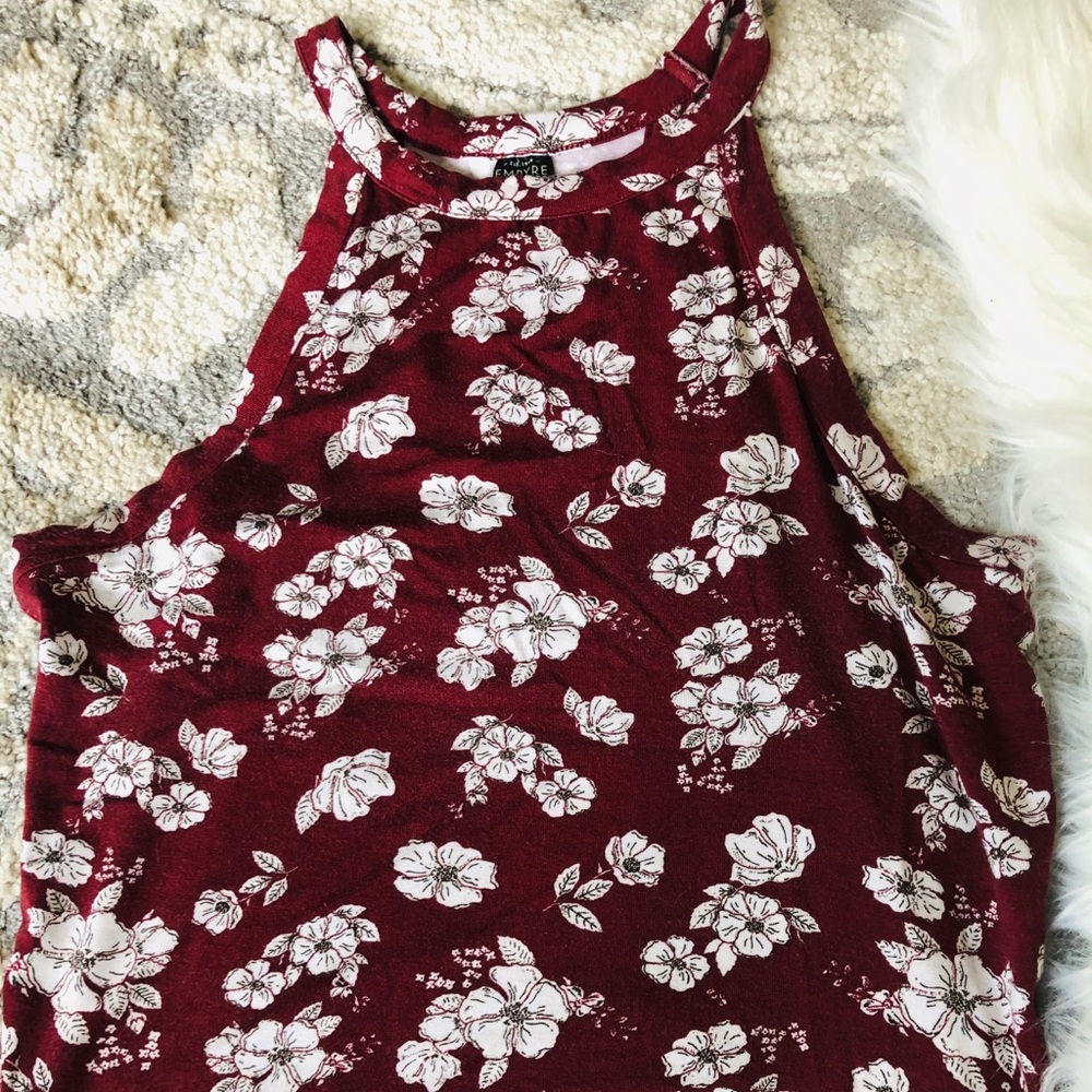 Red topical flower crew tank